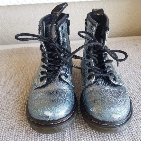 Dr. Martens | 1460 Crinkle Metallic Lace Up Boots - Picture 3 of 11
